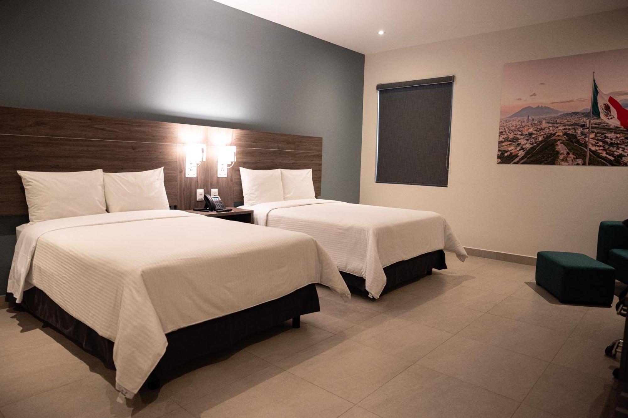 Hotel Centria Монтеррей Экстерьер фото